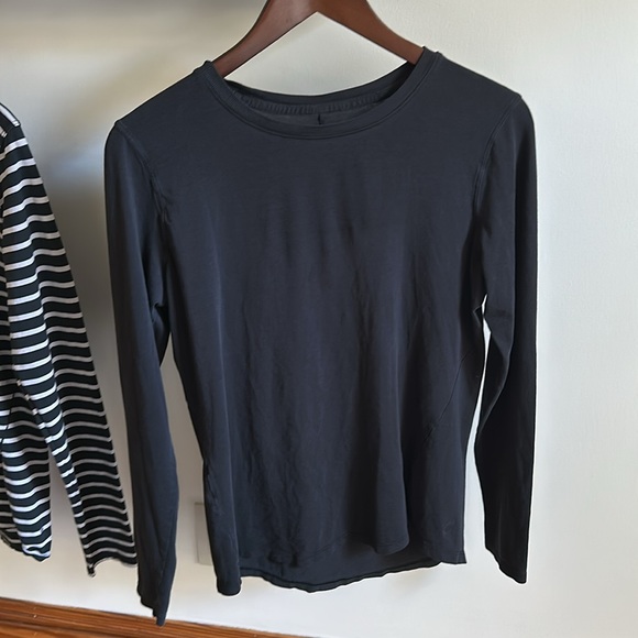 Lululemon Long Sleeve 2 Piece Bundle - Picture 2 of 6